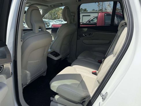 Used 2021 Volvo XC90 T6 Inscription w/ Advanced Package image 6