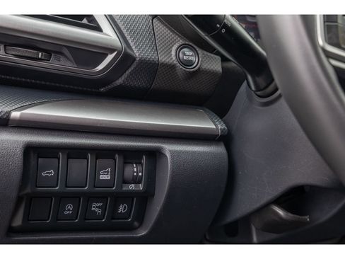 Used 2019 Subaru Forester Premium image 20