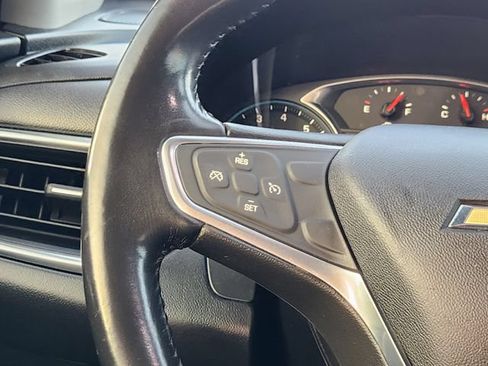 Used 2019 Chevrolet Equinox LT FWD image 28