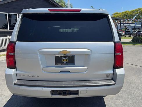 Used 2018 Chevrolet Suburban LT w/ LT Signature Package AWD/4WD image 7
