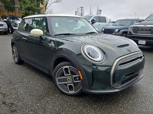 Used 2024 MINI Cooper SE w/ MINI Resolute Edition image 37