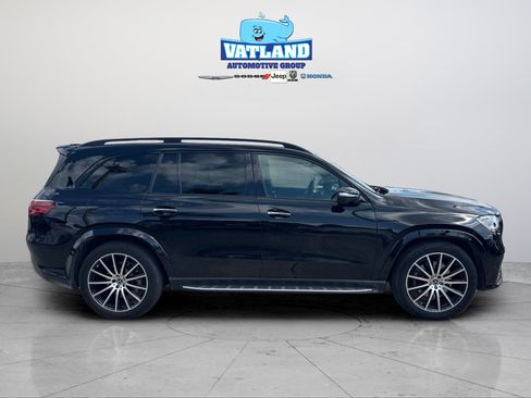 Used 2025 Mercedes-Benz GLS 450 4MATIC image 25