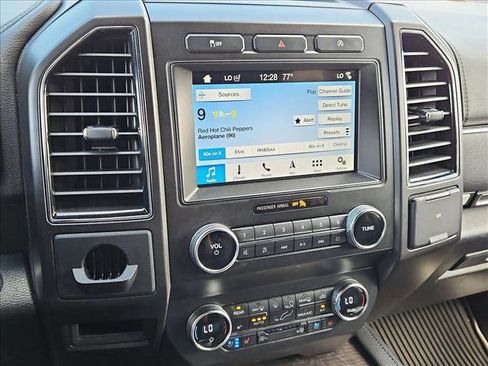 Used 2019 Ford Expedition Max Limited image 15