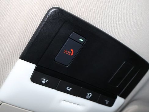 Used 2025 Nissan Altima 2.5 SV AWD/4WD image 25