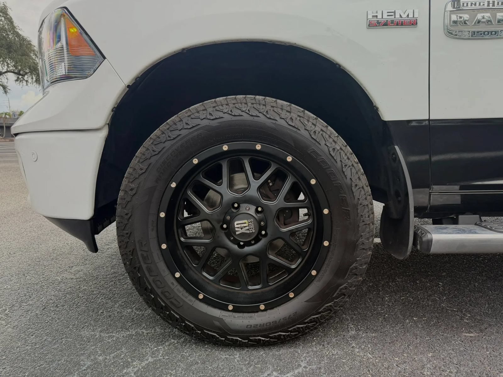 Used 2015 RAM 1500 Laramie Longhorn w/ Convenience Group AWD/4WD image 26