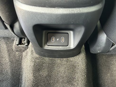 Used 2025 Hyundai Elantra SE FWD image 15