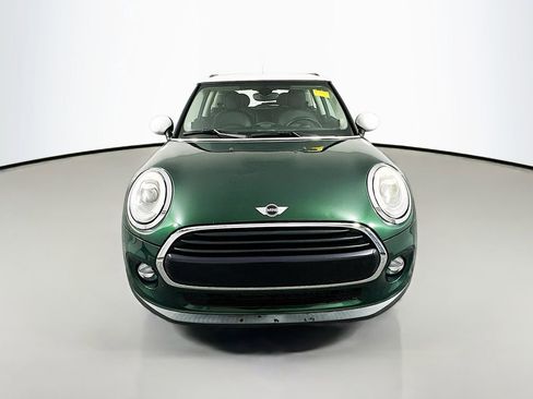Used 2018 MINI Cooper 2-Door Hardtop image 2