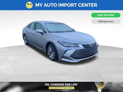 Used 2021 Toyota Avalon XLE w/ Moonroof Package
