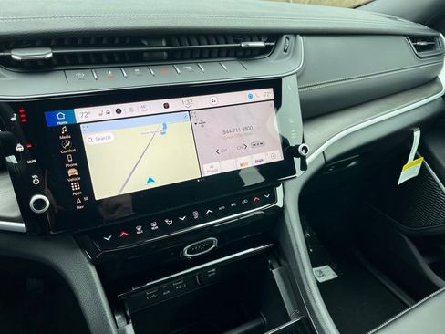 New 2026 Jeep Grand Cherokee L Limited w/ Limited Altitude Package image 14