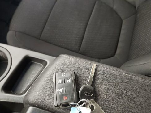 Used 2022 Chevrolet Silverado 1500 Custom Trail Boss w/ LPO, Dark Essentials Package image 19