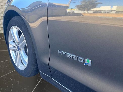 Used 2018 Ford Fusion SE image 33