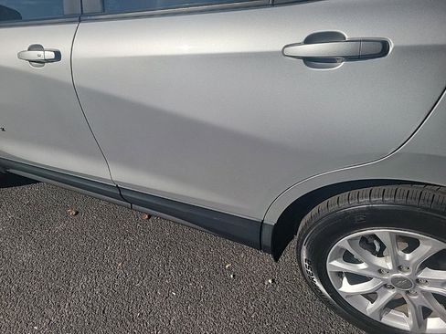 Used 2020 Chevrolet Equinox LS image 16