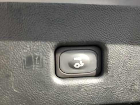 Certified 2023 Lincoln Nautilus Reserve image 7