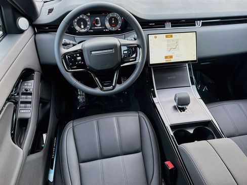 New 2026 Land Rover Range Rover Evoque Hoxton AWD/4WD image 16