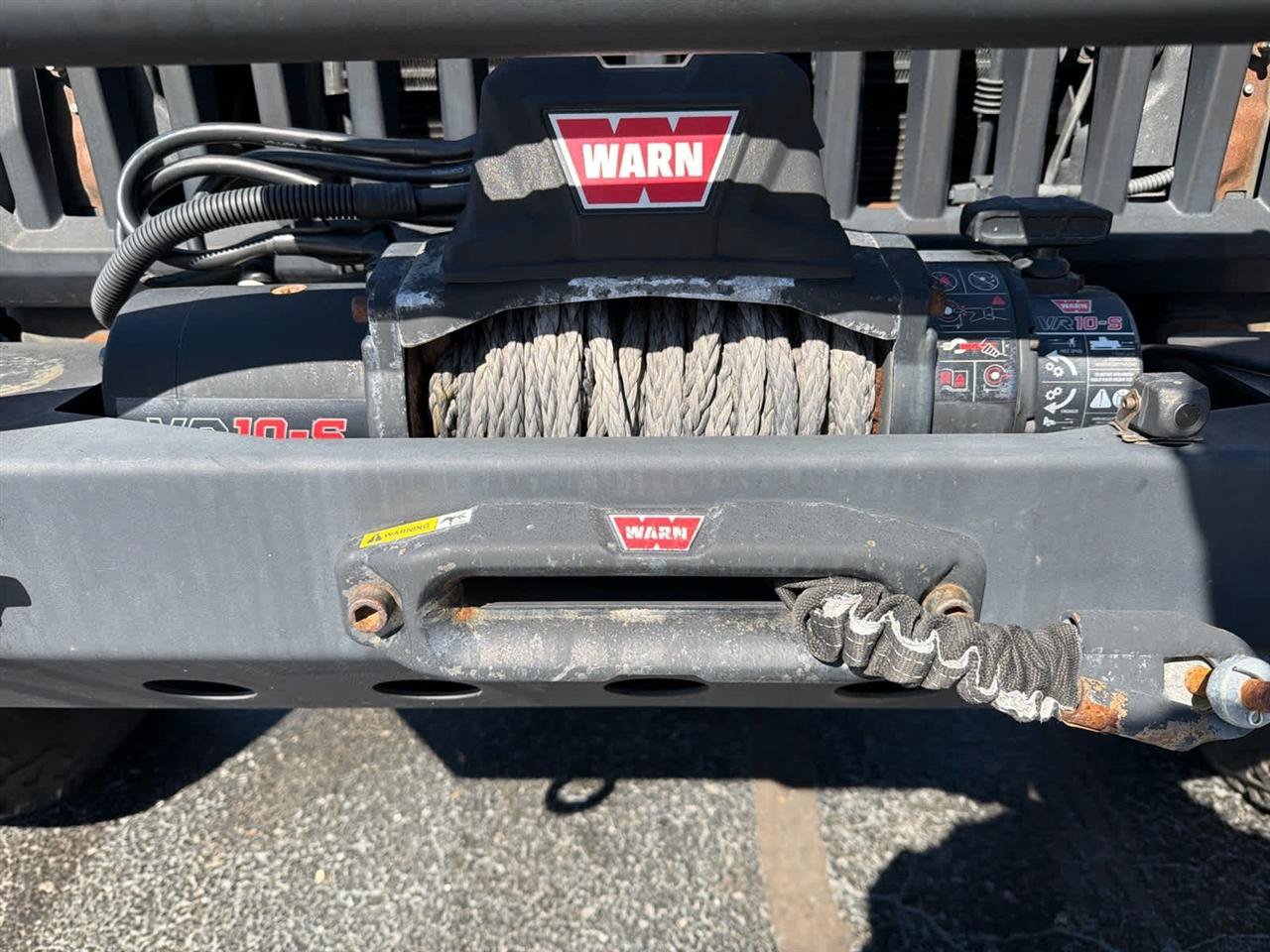 Used 2017 Jeep Wrangler Unlimited Sahara w/ Connectivity Group AWD/4WD image 22