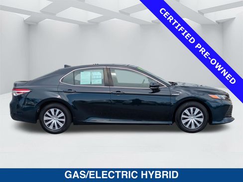 Used 2020 Toyota Camry LE w/ Fleet Convenience Package FWD image 3