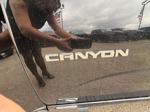 Used 2016 GMC Canyon SLT w/ Driver Alert Package AWD/4WD image 45