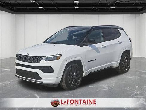 Certified 2024 Jeep Compass Limited w/ High Altitude Package AWD/4WD image 1