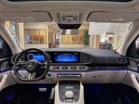 Certified 2025 Mercedes-Benz GLS 450 4MATIC image 12