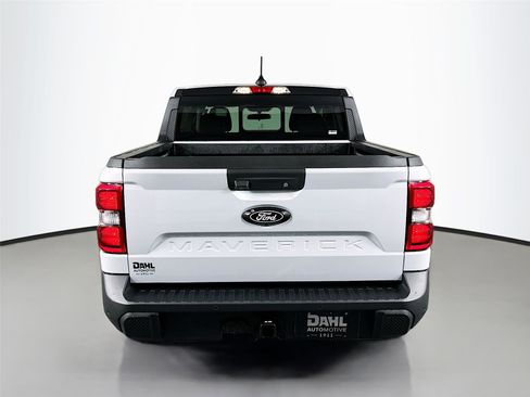 New 2025 Ford Maverick Lariat w/ Black Appearance Package image 6