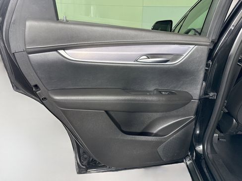 Used 2017 Cadillac XT5 Luxury image 26