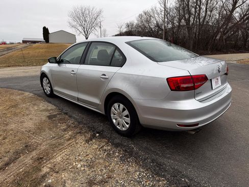 Used 2015 Volkswagen Jetta S image 5