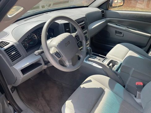 Used 2007 Jeep Grand Cherokee Laredo RWD image 11