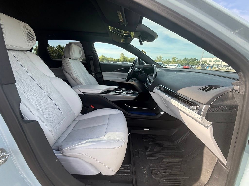 Certified 2024 Cadillac Lyriq Sport w/ LPO, Floor Liner Package AWD/4WD image 34