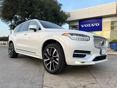 Certified 2025 Volvo XC90 B5 Plus w/ Protection Package Premier