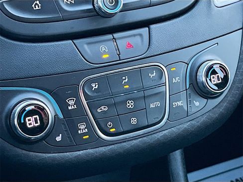 Used 2023 Chevrolet Malibu LT image 16