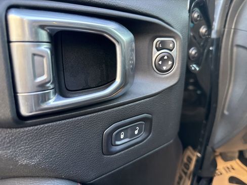 Used 2023 Jeep Wrangler Unlimited Rubicon w/ LED Lighting Group image 16