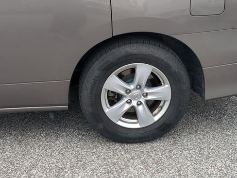 Used 2014 Nissan Quest SV FWD image 10