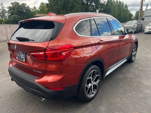 Used 2018 BMW X1 xDrive28i w/ Convenience Package AWD/4WD image 4
