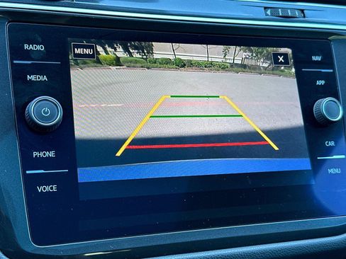 Used 2019 Volkswagen Tiguan SEL FWD image 20