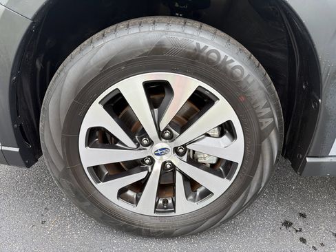 Used 2024 Subaru Outback Premium AWD/4WD image 28