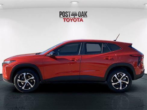 Used 2024 Chevrolet Trax RS w/ Driver Confidence Package image 4