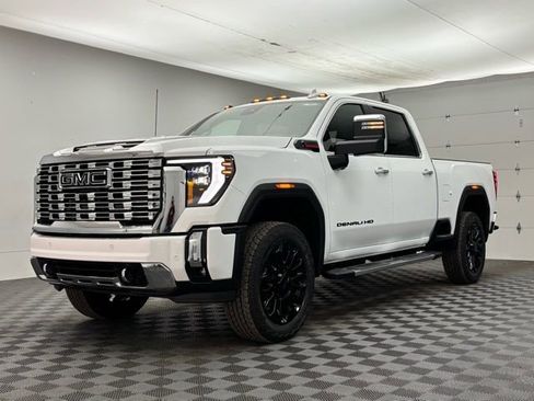 New 2026 GMC Sierra 2500 Denali w/ Denali Reserve Package image 13