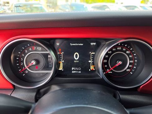 Used 2022 Jeep Gladiator Rubicon w/ LED Lighting Group AWD/4WD image 42