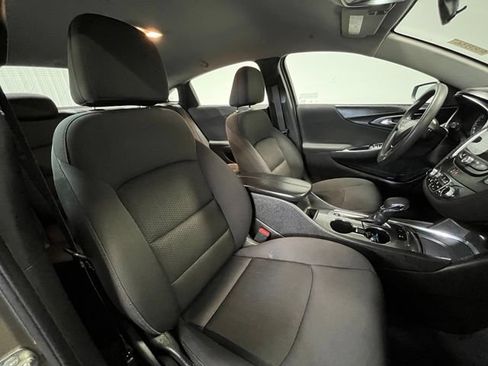 Used 2024 Chevrolet Malibu LT FWD image 9