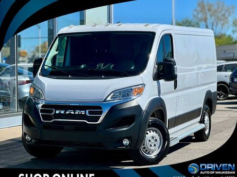 Used 2025 RAM ProMaster 2500 w/ U-Haul Equipment Group FWD image 1