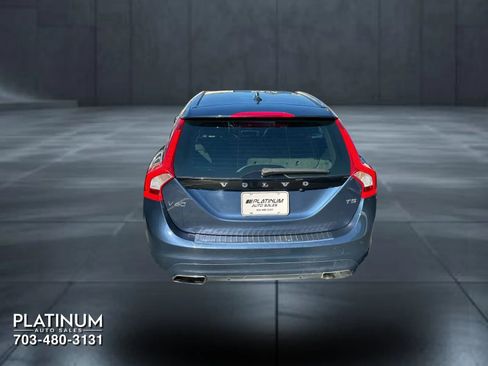 Used 2015 Volvo V60 T5 Premier image 7
