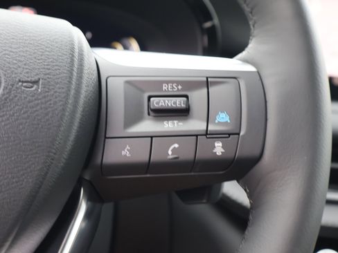 Certified 2026 INFINITI QX60 Luxe w/ Family Package image 25