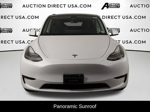 Used 2023 Tesla Model Y Long Range AWD/4WD image 2