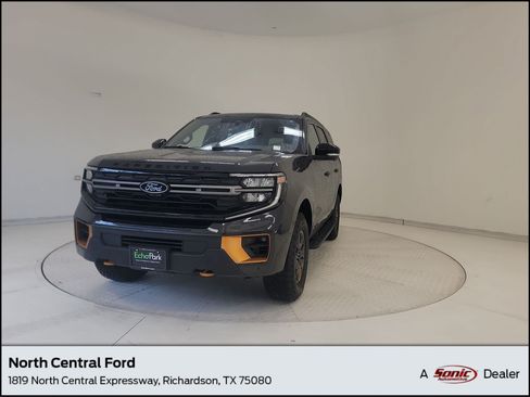 Used 2025 Ford Expedition Tremor AWD/4WD image 1