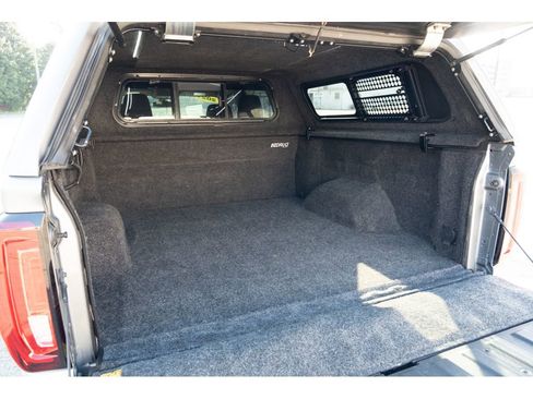 Used 2021 GMC Sierra 1500 SLT w/ SLT Premium Plus Package image 32