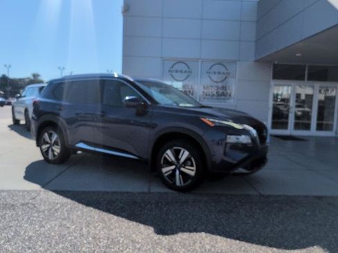 Certified 2023 Nissan Rogue SL w/ SL Premium Package AWD/4WD image 1
