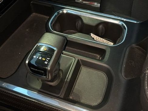 Used 2022 Chevrolet Silverado 1500 RST image 20