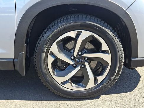 Certified 2022 Subaru Forester Touring AWD/4WD image 8