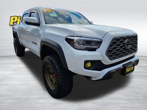 Used 2023 Toyota Tacoma TRD Off-Road w/ Black Out Package (TMS) AWD/4WD image 7