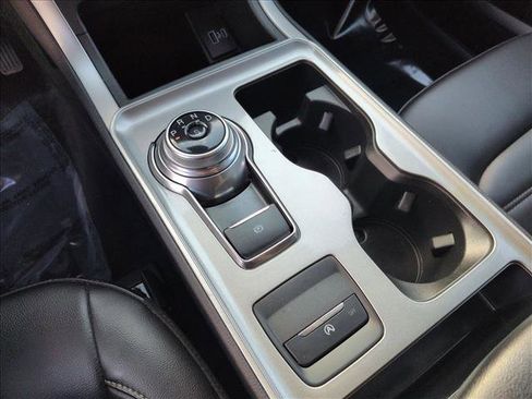 Used 2023 Ford Edge SEL image 12